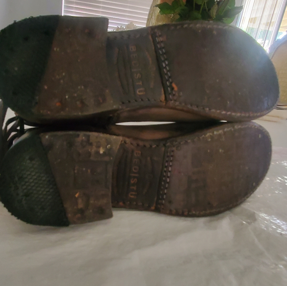 Bedstu Craven Ankle Boots Distressed Fringe Boho Leather Size 8 Euc $275 - Picture 9 of 11